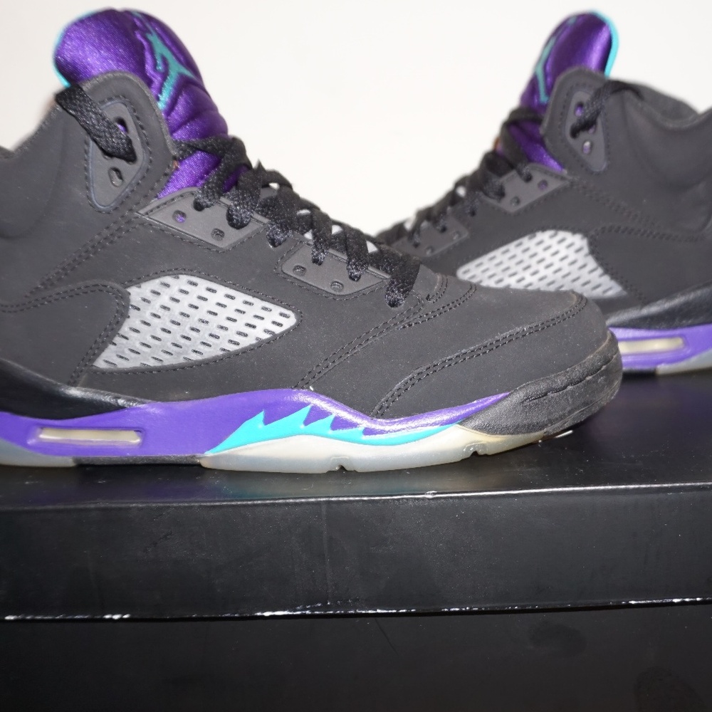 JORDAN | JORDAN 5 RETRO BLACK GRAPE